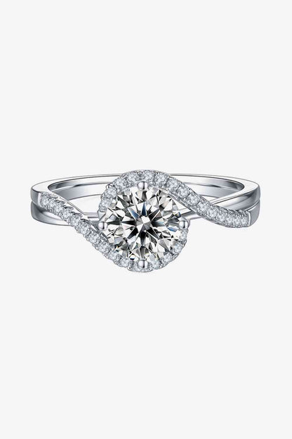 1 Carat Moissanite Crisscross Ring