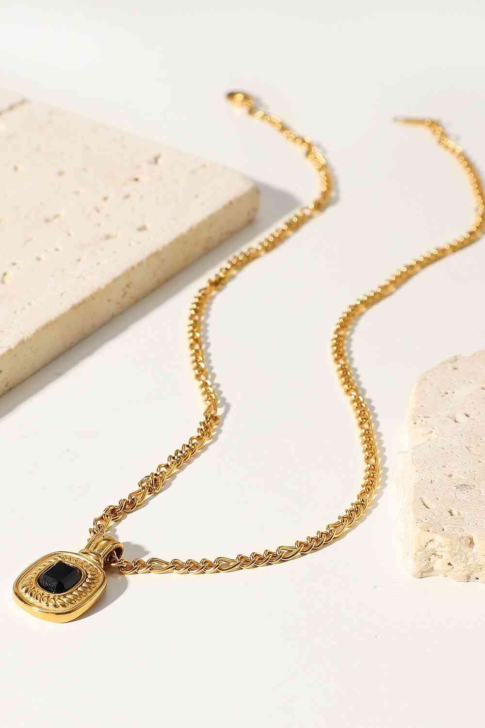 18K Gold Plated Inlaid Rhinestone Pendant Necklace