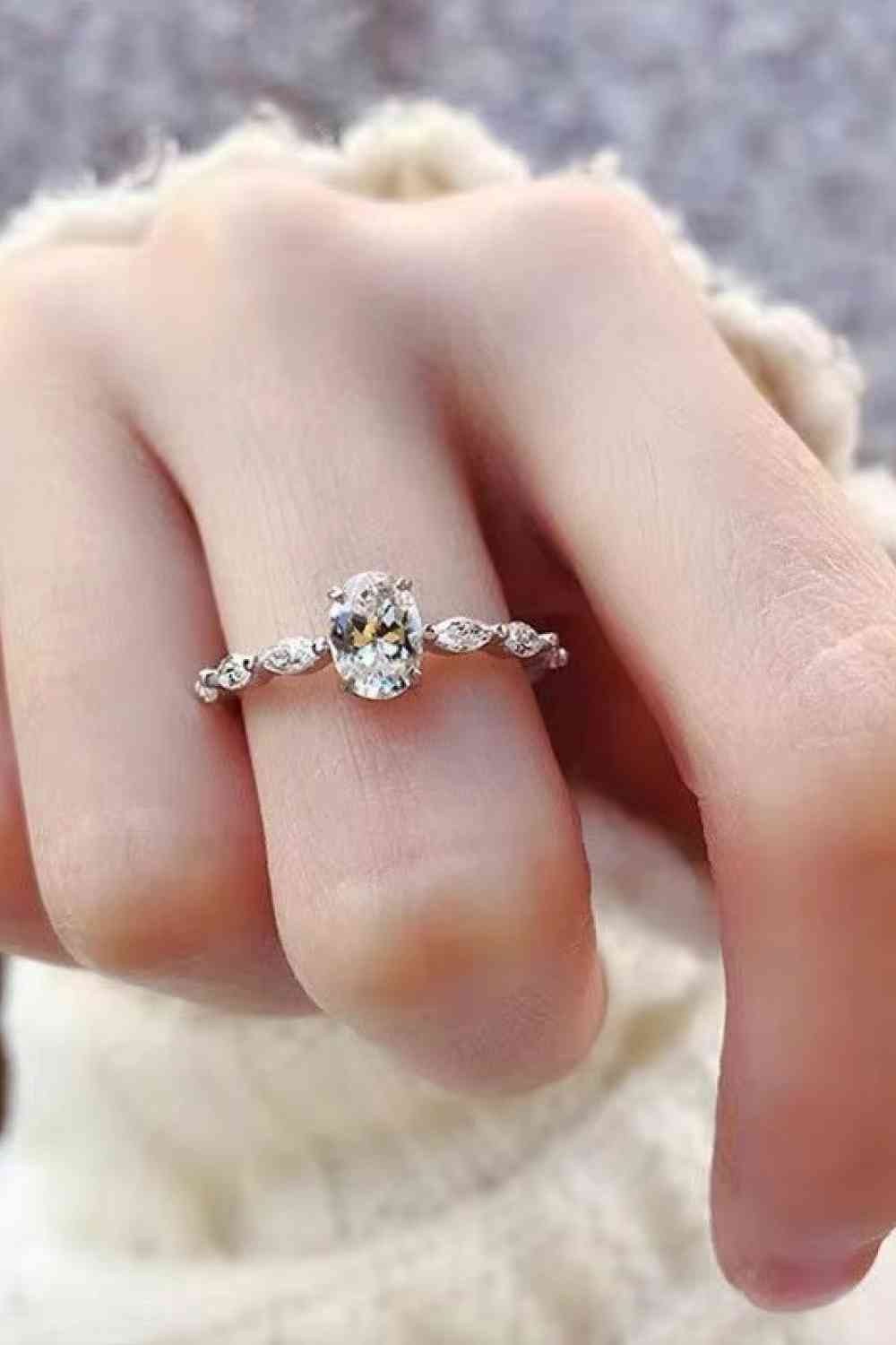 1 Carat Moissanite Oval Ring